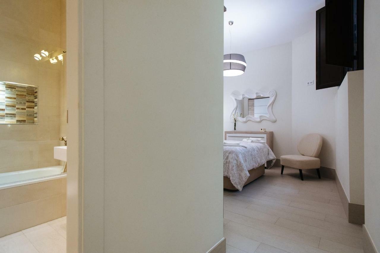 Luxury Apartment Penuelas Free Parking Sevilla Eksteriør billede