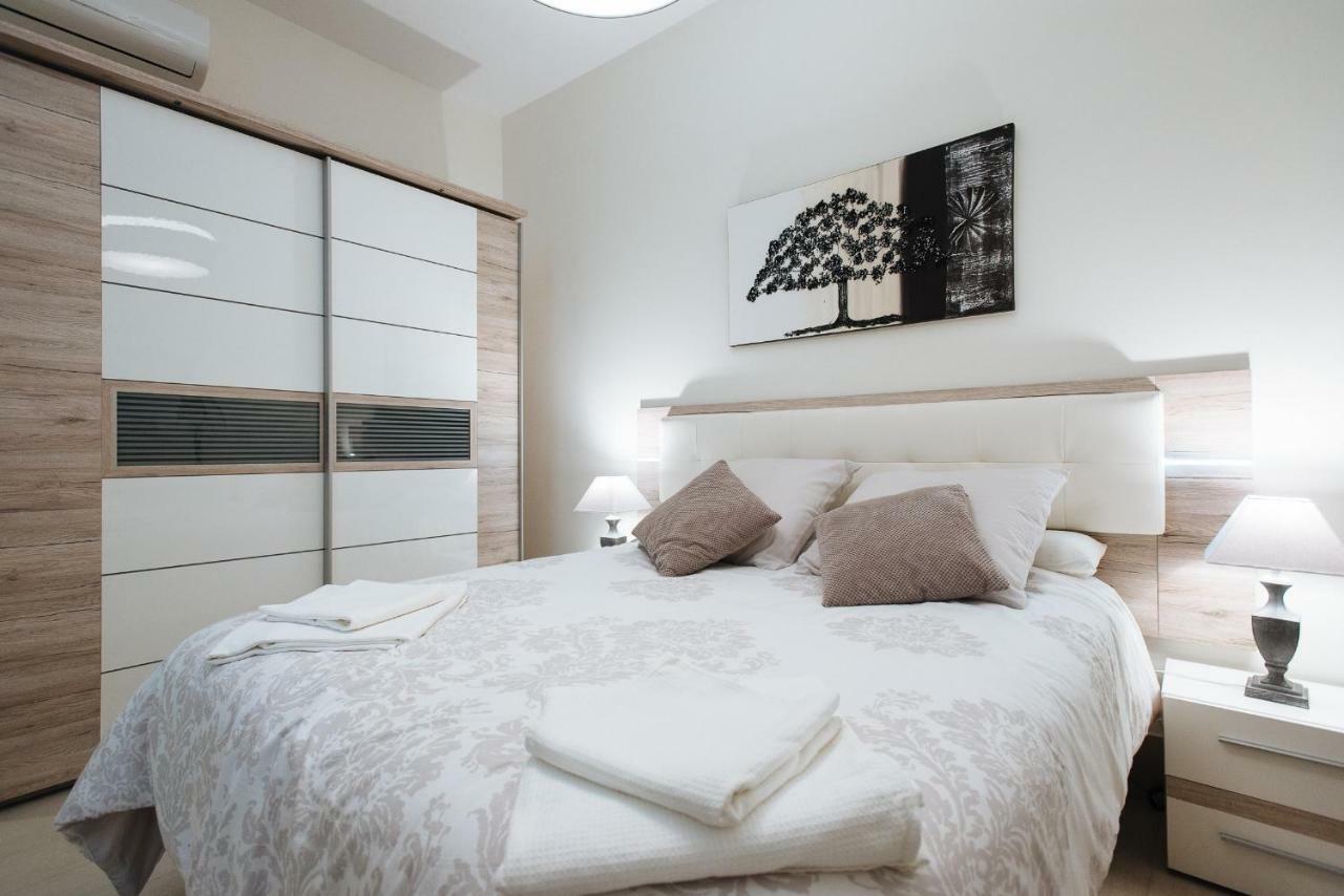 Luxury Apartment Penuelas Free Parking Sevilla Eksteriør billede